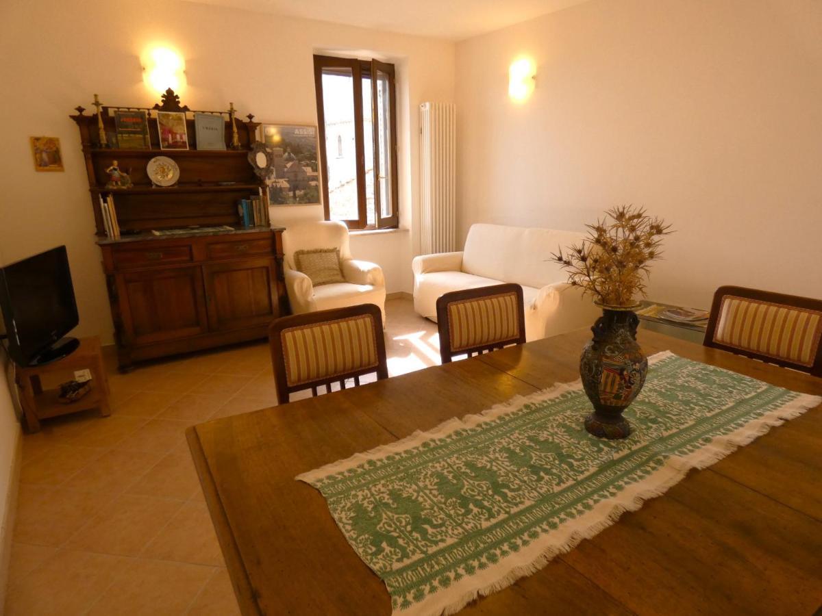 Scappo In Umbria, La Casa Di Eude Lejlighed Assisi Eksteriør billede