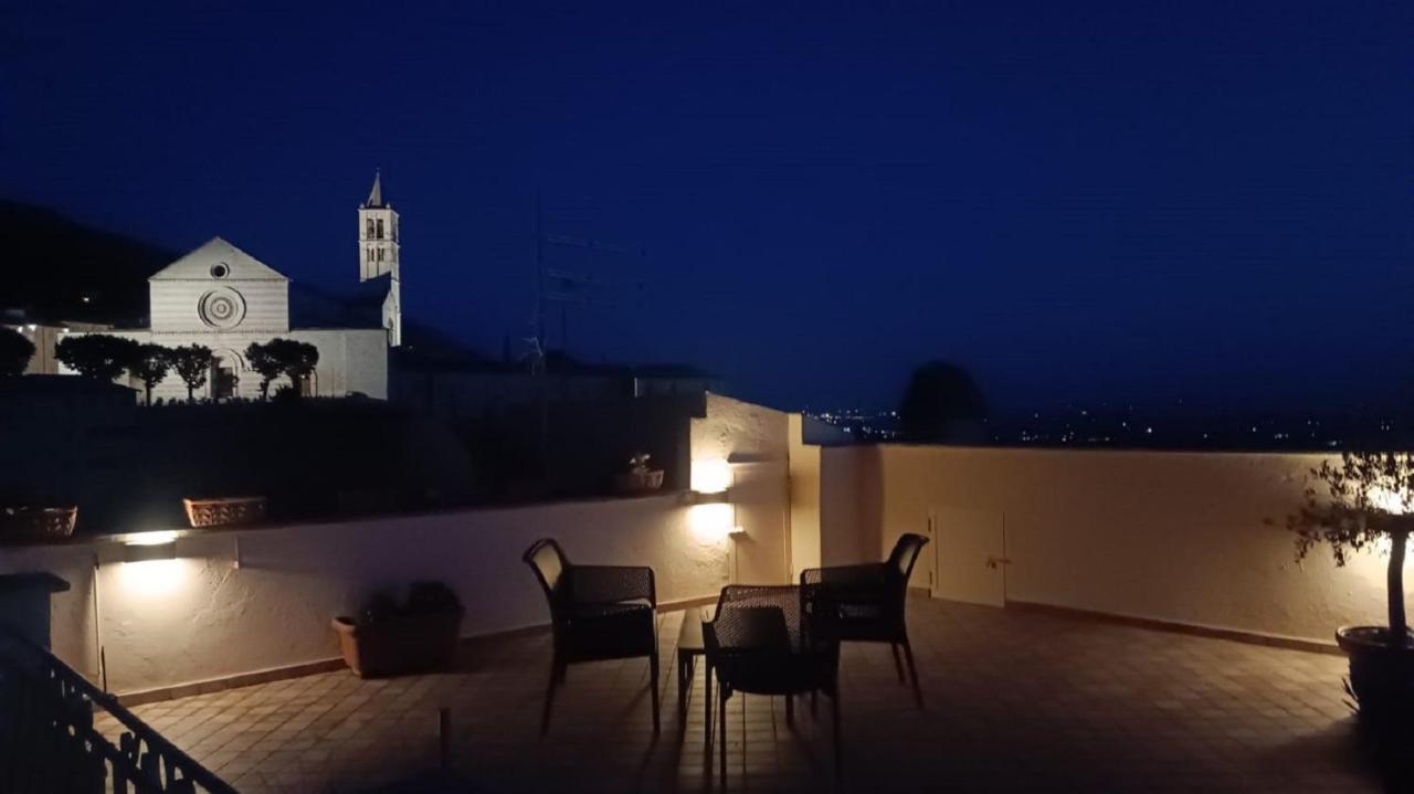 Scappo In Umbria, La Casa Di Eude Lejlighed Assisi Eksteriør billede